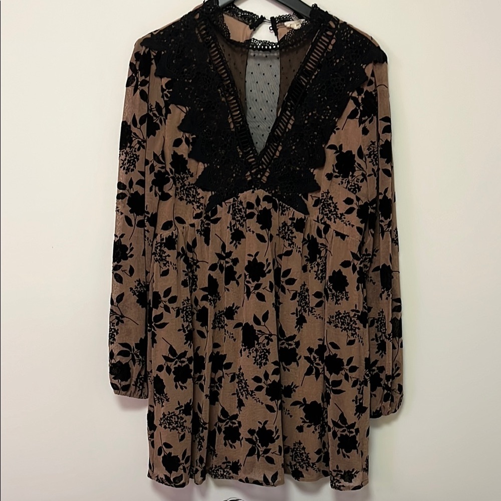 Entro Black and Brown Floral Mini Dress